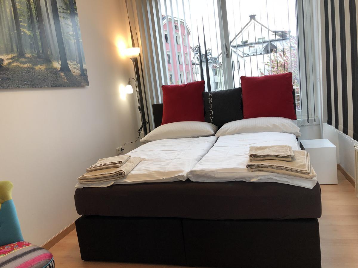 Apartment Maximilian In Old Town Innsbruck Exteriör bild